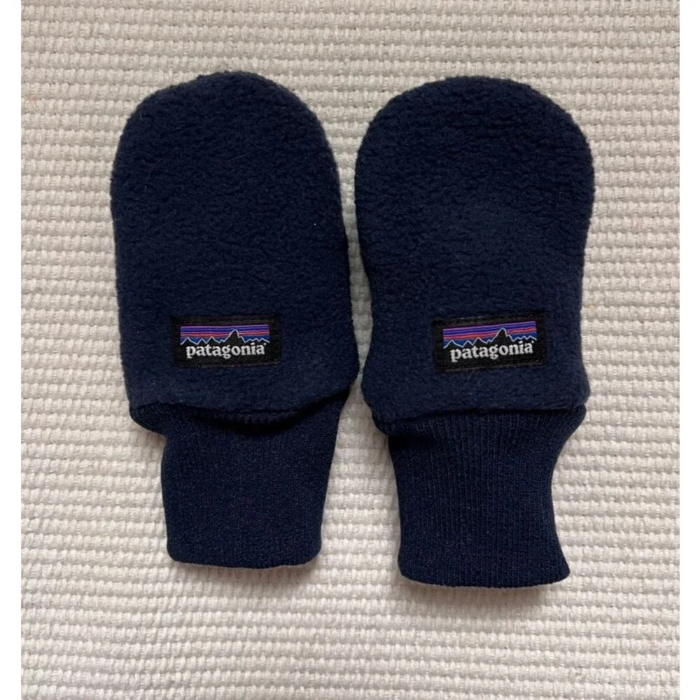 Patagonia Baby Pita Pocket Mittens in Navy Size 0-3 MONTHS